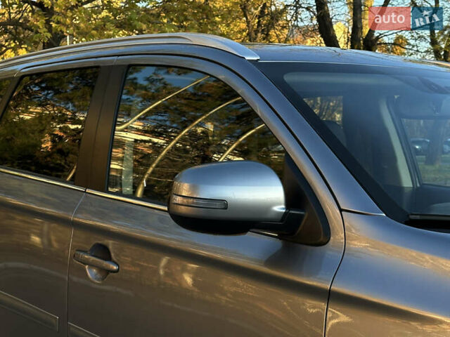 Серый Мицубиси Аутлендер, объемом двигателя 2.4 л и пробегом 167 тыс. км за 15999 $, фото 25 на Automoto.ua