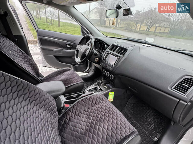 Серый Мицубиси Аутлендер, объемом двигателя 2 л и пробегом 161 тыс. км за 15500 $, фото 12 на Automoto.ua