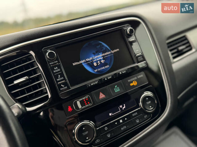 Серый Мицубиси Аутлендер, объемом двигателя 2.2 л и пробегом 152 тыс. км за 17500 $, фото 49 на Automoto.ua