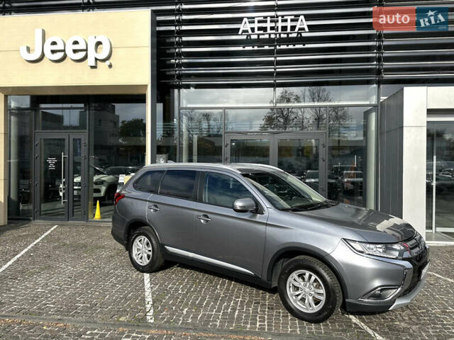 Мицубиси Аутлендер 2017 в Днепре (Днепропетровске) на Automoto.ua Серый Мицубиси Аутлендер, объемом двигателя 2 л и пробегом 103 тыс. км за 16990 $, фото 1 на Automoto.ua