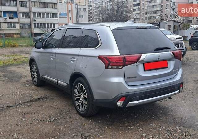 Серый Мицубиси Аутлендер, объемом двигателя 2.36 л и пробегом 120 тыс. км за 16100 $, фото 28 на Automoto.ua