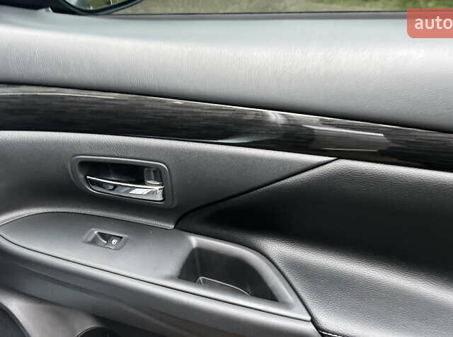 Серый Мицубиси Аутлендер, объемом двигателя 2.4 л и пробегом 189 тыс. км за 16950 $, фото 101 на Automoto.ua