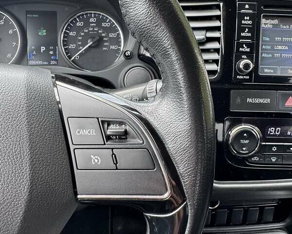 Сірий Міцубісі Аутлендер, об'ємом двигуна 2.36 л та пробігом 153 тис. км за 12500 $, фото 22 на Automoto.ua