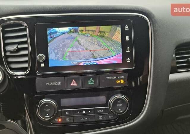 Серый Мицубиси Аутлендер, объемом двигателя 2.36 л и пробегом 120 тыс. км за 16100 $, фото 20 на Automoto.ua