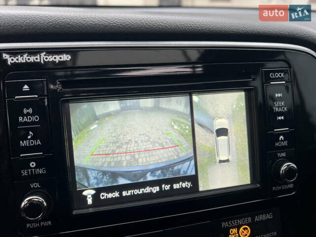 Серый Мицубиси Аутлендер, объемом двигателя 2.4 л и пробегом 189 тыс. км за 16950 $, фото 2 на Automoto.ua