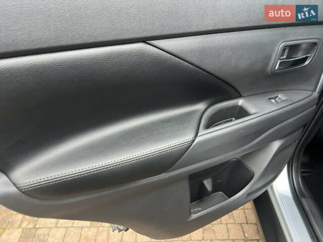 Серый Мицубиси Аутлендер, объемом двигателя 2.4 л и пробегом 189 тыс. км за 16950 $, фото 83 на Automoto.ua