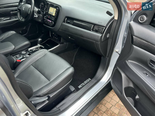 Серый Мицубиси Аутлендер, объемом двигателя 2.4 л и пробегом 189 тыс. км за 16950 $, фото 99 на Automoto.ua