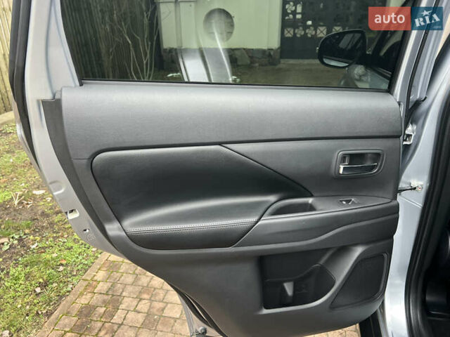 Серый Мицубиси Аутлендер, объемом двигателя 2.4 л и пробегом 189 тыс. км за 16950 $, фото 81 на Automoto.ua