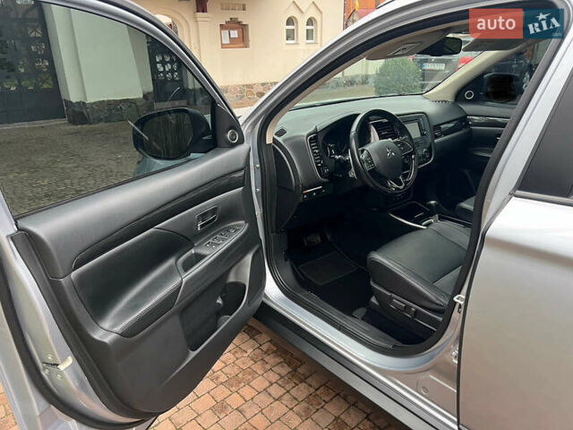 Серый Мицубиси Аутлендер, объемом двигателя 2.4 л и пробегом 189 тыс. км за 16950 $, фото 41 на Automoto.ua