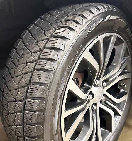 Серый Мицубиси Аутлендер, объемом двигателя 3 л и пробегом 130 тыс. км за 16750 $, фото 11 на Automoto.ua