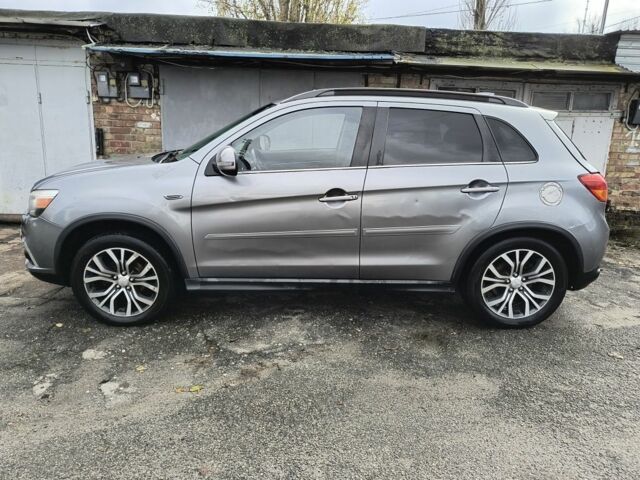 Сірий Міцубісі Аутлендер, об'ємом двигуна 2.4 л та пробігом 186 тис. км за 8800 $, фото 7 на Automoto.ua