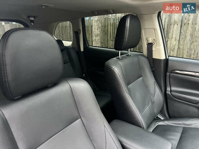 Серый Мицубиси Аутлендер, объемом двигателя 2.4 л и пробегом 189 тыс. км за 16950 $, фото 113 на Automoto.ua