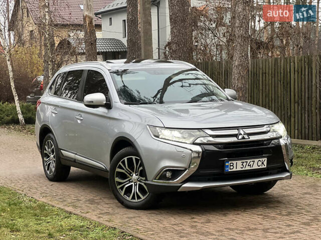 Серый Мицубиси Аутлендер, объемом двигателя 2.4 л и пробегом 189 тыс. км за 16950 $, фото 3 на Automoto.ua