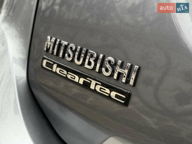 Серый Мицубиси Аутлендер, объемом двигателя 2.2 л и пробегом 152 тыс. км за 17800 $, фото 35 на Automoto.ua