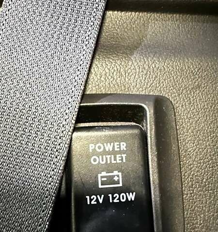 Серый Мицубиси Аутлендер, объемом двигателя 3 л и пробегом 130 тыс. км за 16750 $, фото 51 на Automoto.ua