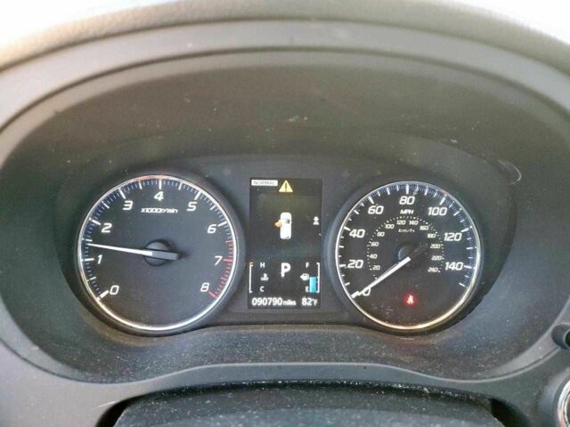 Серый Мицубиси Аутлендер, объемом двигателя 2.4 л и пробегом 150 тыс. км за 2800 $, фото 8 на Automoto.ua