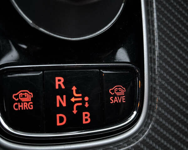 Серый Мицубиси Аутлендер, объемом двигателя 2 л и пробегом 102 тыс. км за 21500 $, фото 10 на Automoto.ua