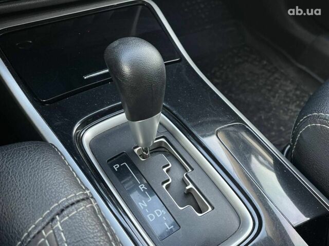 Серый Мицубиси Аутлендер, объемом двигателя 2.4 л и пробегом 183 тыс. км за 16590 $, фото 13 на Automoto.ua