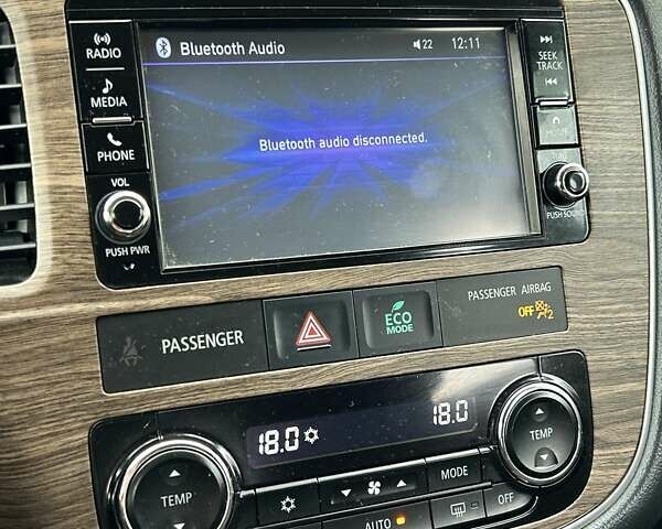 Серый Мицубиси Аутлендер, объемом двигателя 2.36 л и пробегом 151 тыс. км за 15200 $, фото 26 на Automoto.ua