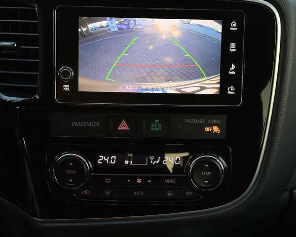 Серый Мицубиси Аутлендер, объемом двигателя 2 л и пробегом 107 тыс. км за 20900 $, фото 22 на Automoto.ua