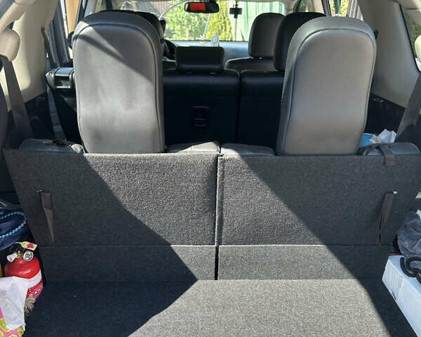 Серый Мицубиси Аутлендер, объемом двигателя 2.36 л и пробегом 160 тыс. км за 18300 $, фото 17 на Automoto.ua