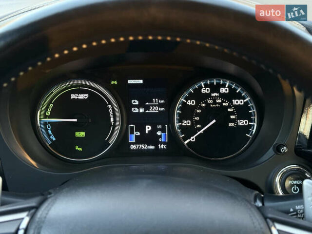 Серый Мицубиси Аутлендер, объемом двигателя 2 л и пробегом 107 тыс. км за 20900 $, фото 19 на Automoto.ua