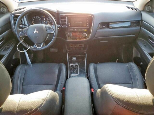 Серый Мицубиси Аутлендер, объемом двигателя 2.4 л и пробегом 150 тыс. км за 2800 $, фото 7 на Automoto.ua