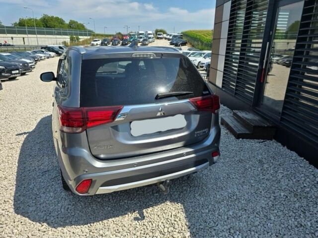 Серый Мицубиси Аутлендер, объемом двигателя 2.4 л и пробегом 89 тыс. км за 9900 $, фото 5 на Automoto.ua