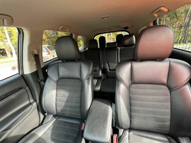 Серый Мицубиси Аутлендер, объемом двигателя 2.4 л и пробегом 110 тыс. км за 15950 $, фото 2 на Automoto.ua