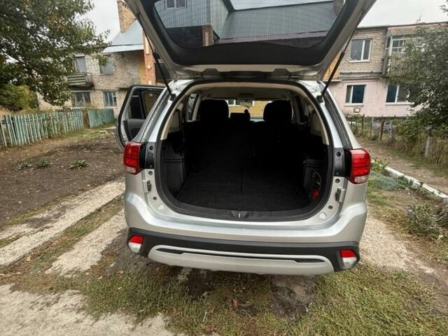 Сірий Міцубісі Аутлендер, об'ємом двигуна 2.4 л та пробігом 69 тис. км за 17499 $, фото 7 на Automoto.ua