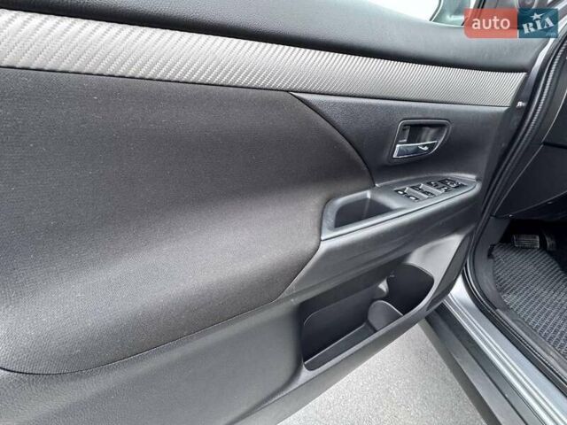 Серый Мицубиси Аутлендер, объемом двигателя 2.4 л и пробегом 103 тыс. км за 15497 $, фото 26 на Automoto.ua