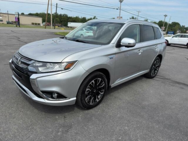 Міцубісі Аутлендер 2018 у Києві на Automoto.ua Сірий Міцубісі Аутлендер, об'ємом двигуна 2.5 л та пробігом 38 тис. км за 6100 $, фото 2 на Automoto.ua