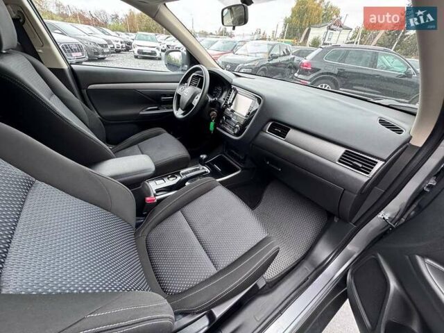 Серый Мицубиси Аутлендер, объемом двигателя 2.4 л и пробегом 103 тыс. км за 15497 $, фото 32 на Automoto.ua