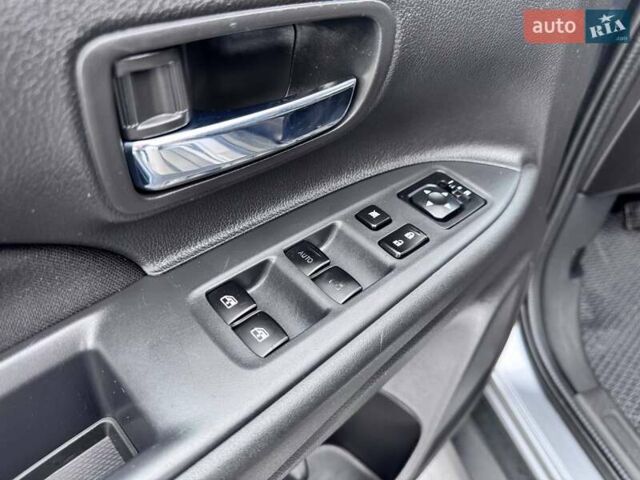 Серый Мицубиси Аутлендер, объемом двигателя 2.4 л и пробегом 103 тыс. км за 15497 $, фото 15 на Automoto.ua