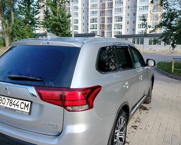 Сірий Міцубісі Аутлендер, об'ємом двигуна 2.4 л та пробігом 95 тис. км за 16800 $, фото 3 на Automoto.ua