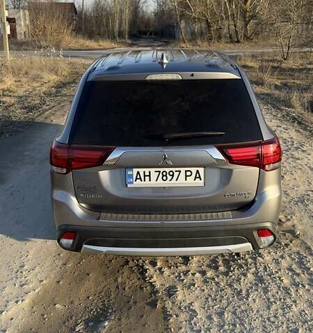 Сірий Міцубісі Аутлендер, об'ємом двигуна 2.36 л та пробігом 131 тис. км за 17200 $, фото 8 на Automoto.ua