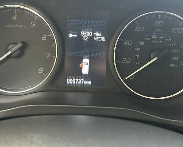 Серый Мицубиси Аутлендер, объемом двигателя 2.36 л и пробегом 160 тыс. км за 18300 $, фото 8 на Automoto.ua