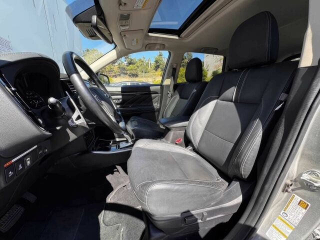 Сірий Міцубісі Аутлендер, об'ємом двигуна 2 л та пробігом 36 тис. км за 7100 $, фото 7 на Automoto.ua