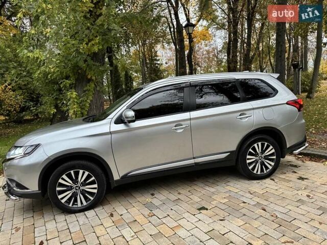 Сірий Міцубісі Аутлендер, об'ємом двигуна 2.36 л та пробігом 37 тис. км за 21000 $, фото 25 на Automoto.ua