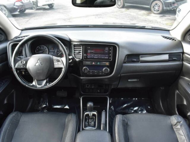 Сірий Міцубісі Аутлендер, об'ємом двигуна 2.4 л та пробігом 50 тис. км за 7000 $, фото 10 на Automoto.ua