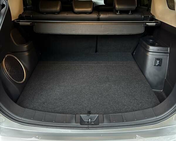 Сірий Міцубісі Аутлендер, об'ємом двигуна 2.36 л та пробігом 37 тис. км за 21000 $, фото 34 на Automoto.ua