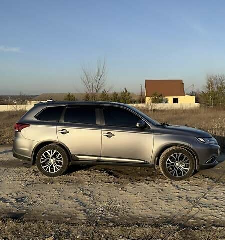 Сірий Міцубісі Аутлендер, об'ємом двигуна 2.36 л та пробігом 131 тис. км за 17200 $, фото 6 на Automoto.ua