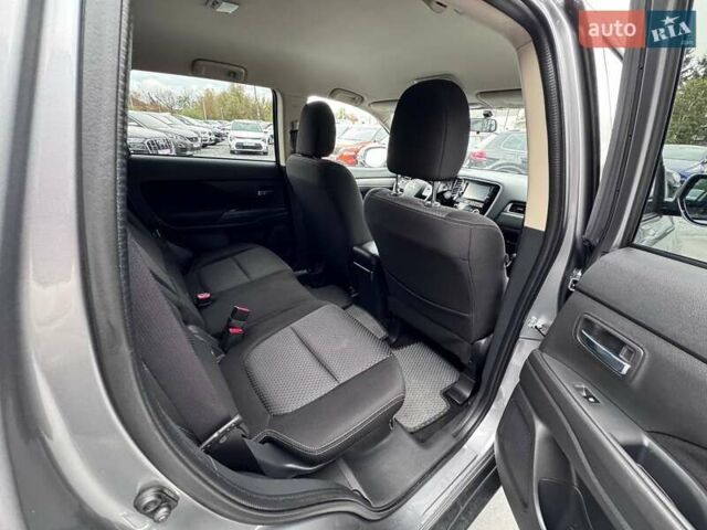 Серый Мицубиси Аутлендер, объемом двигателя 2.4 л и пробегом 103 тыс. км за 15497 $, фото 31 на Automoto.ua