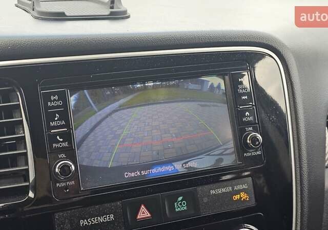 Міцубісі Аутлендер 2018 у Чернігові на Automoto.ua Сірий Міцубісі Аутлендер, об'ємом двигуна 2.36 л та пробігом 170 тис. км за 14300 $, фото 38 на Automoto.ua