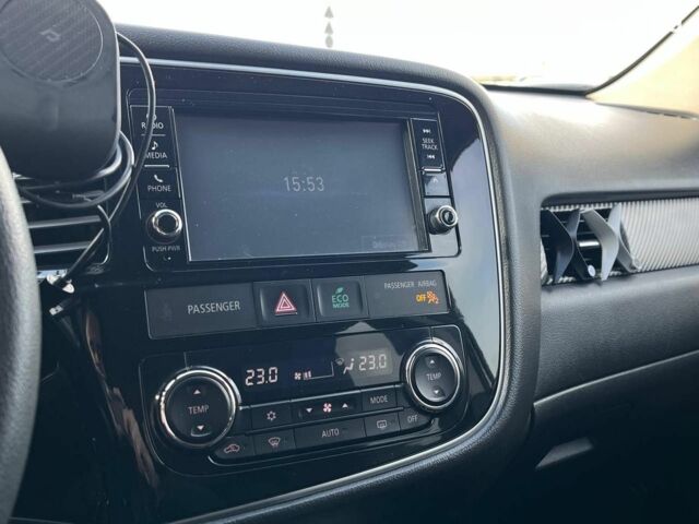 Серый Мицубиси Аутлендер, объемом двигателя 2.4 л и пробегом 183 тыс. км за 16590 $, фото 23 на Automoto.ua