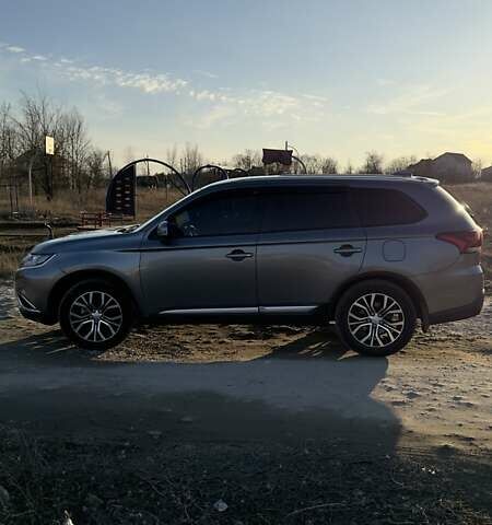 Сірий Міцубісі Аутлендер, об'ємом двигуна 2.36 л та пробігом 131 тис. км за 17200 $, фото 2 на Automoto.ua