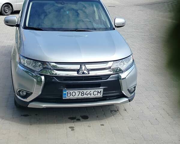Сірий Міцубісі Аутлендер, об'ємом двигуна 2.4 л та пробігом 95 тис. км за 16800 $, фото 5 на Automoto.ua