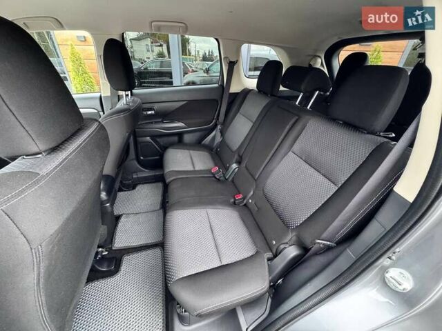 Серый Мицубиси Аутлендер, объемом двигателя 2.4 л и пробегом 103 тыс. км за 15497 $, фото 24 на Automoto.ua