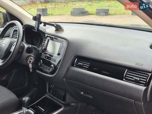 Сірий Міцубісі Аутлендер, об'ємом двигуна 2.4 л та пробігом 115 тис. км за 14700 $, фото 38 на Automoto.ua