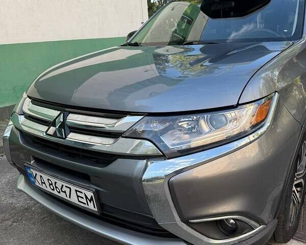 Сірий Міцубісі Аутлендер, об'ємом двигуна 2.36 л та пробігом 186 тис. км за 15500 $, фото 4 на Automoto.ua